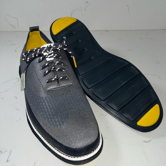 Cole Haan Original Grand Mens Shoes C32433
Stitchlite Wingtip Oxford Size 11 - Picture 2 of 4